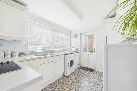 undefined, Waterfield Close, Horsham RH13