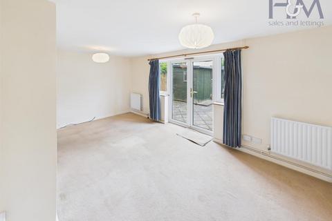 3 bedroom terraced house to rent, Telford Avenue, Stevenage, Hertfordshire, SG2 0AT