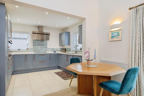 3 bedroom detached bungalow for sale, Russet Gardens, Kingsbridge
