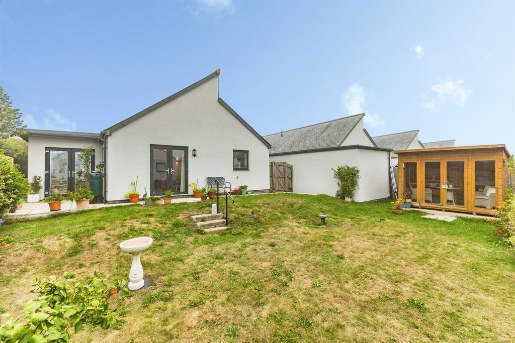 House in Kingsbridge - More
