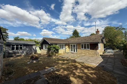 3 bedroom detached bungalow for sale, West End, Silverstone, Towcester