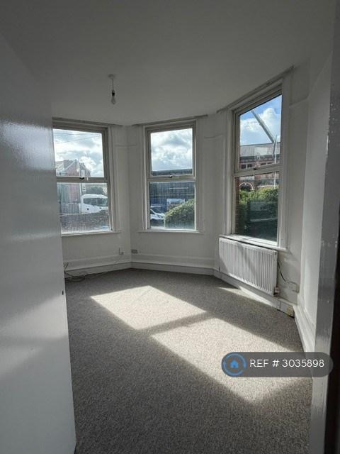 Apartment in Manchester - View 4