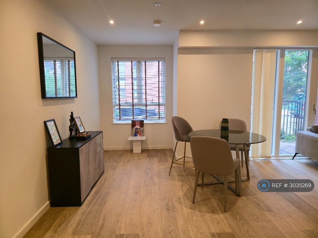 Apartment in London - View 3