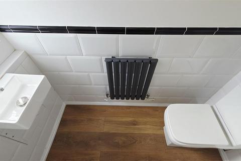3 bedroom detached house to rent, Pinewood Road, Winsford