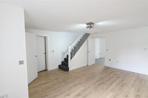 3 bedroom detached house to rent, Pinewood Road, Winsford