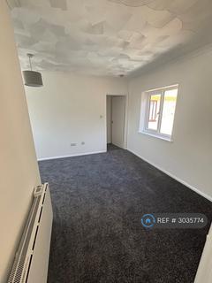 2 bedroom flat to rent, Monument St, Peterborough, PE1