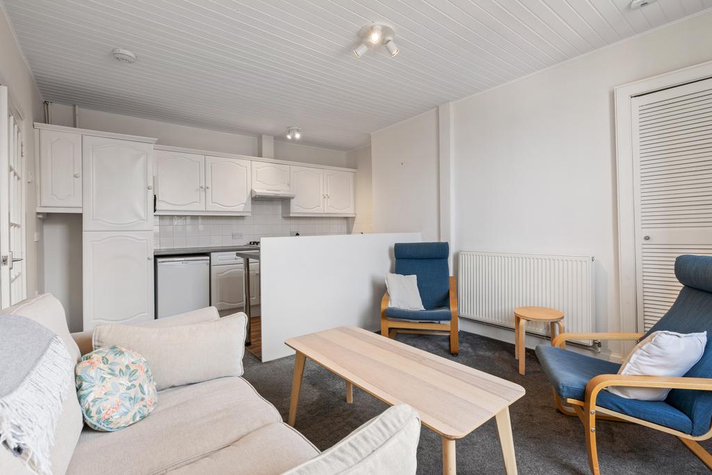 Apartment in EDINBURGH - View 3