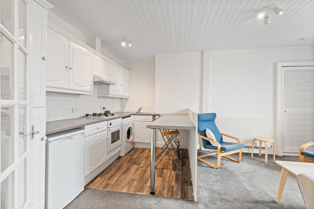 Apartment in EDINBURGH - View 5