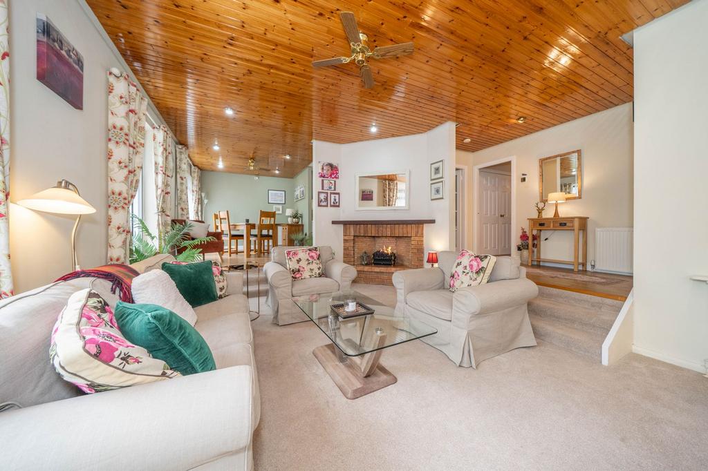 House in Livingston, Murieston - View 2