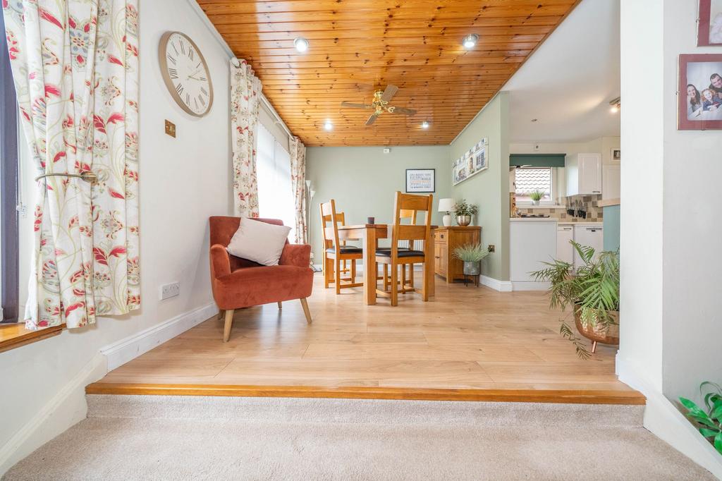 House in Livingston, Murieston - View 3