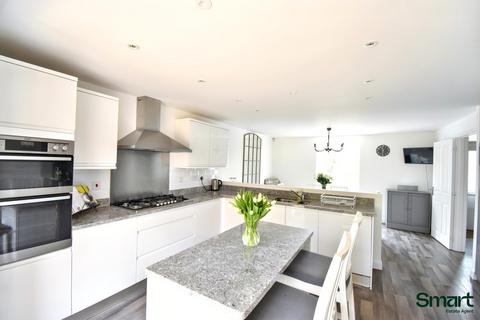 6 bedroom detached house for sale, Sand Grove, Exeter EX2