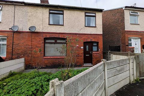 3 bedroom semi-detached house for sale, 18 Richmond Avenue, Chadderton, OL9 8LQ