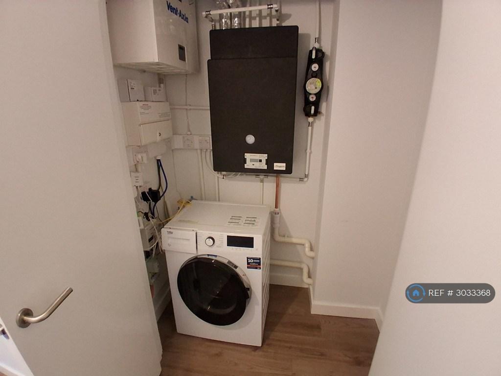 Apartment in Liverpool - More