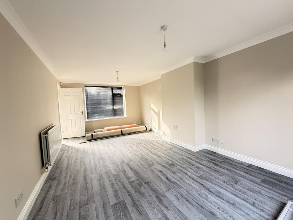 House in Nottingham - View 5
