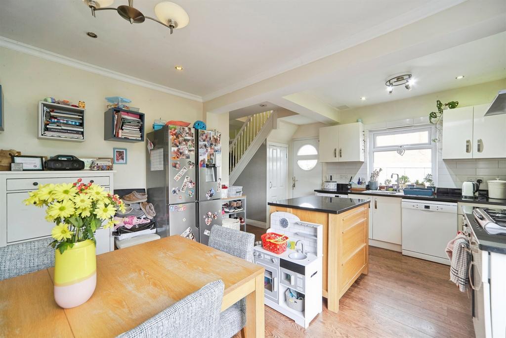 House in Leeds, West Yorkshire - View 5