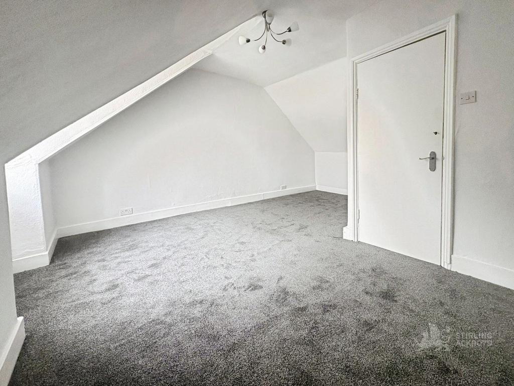 Apartment in Croydon - View 4