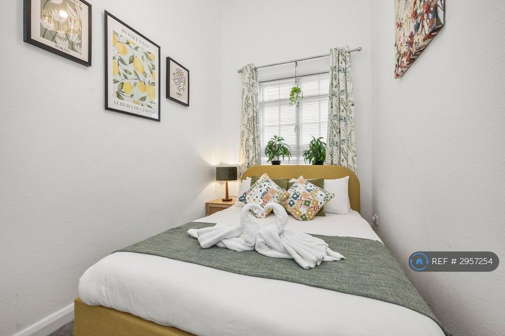 Apartment in Brighton - View 5