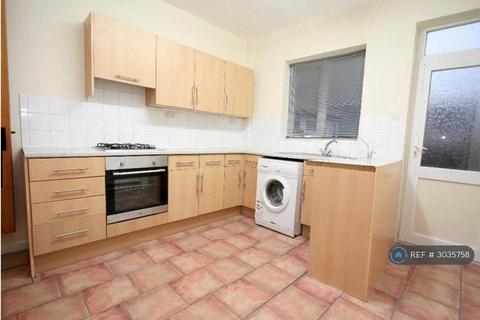 2 bedroom terraced house to rent, Springfield Gardens, Ilkeston, DE7