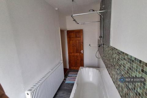 2 bedroom terraced house to rent, Springfield Gardens, Ilkeston, DE7