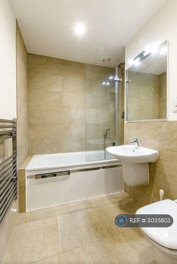 Apartment in London - View 3