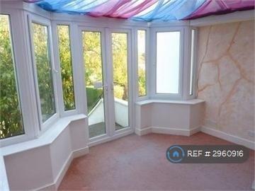 House in Wembley - View 5