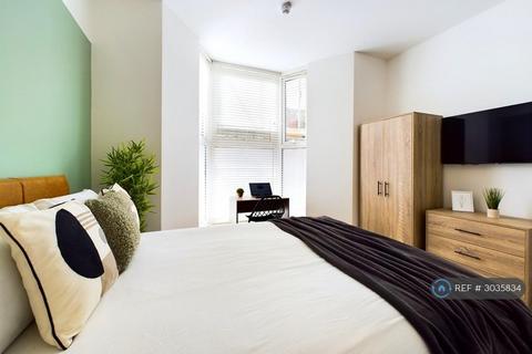 1 bedroom in a house share to rent, Walter Road, Swansea, SA1