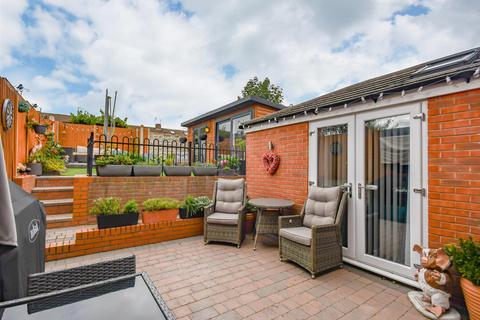4 bedroom detached house for sale, Crabtree Close, Wolverhampton