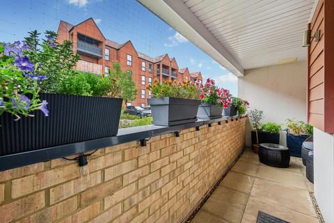 2 bedroom apartment for sale, Briers House, Raynes Park SW20