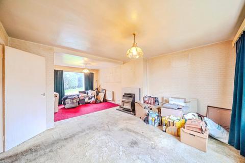3 bedroom semi-detached house for sale, Edmunds Road, BANBURY, Oxfordshire, OX16