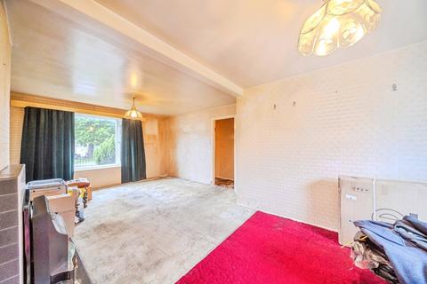 3 bedroom semi-detached house for sale, Edmunds Road, BANBURY, Oxfordshire, OX16