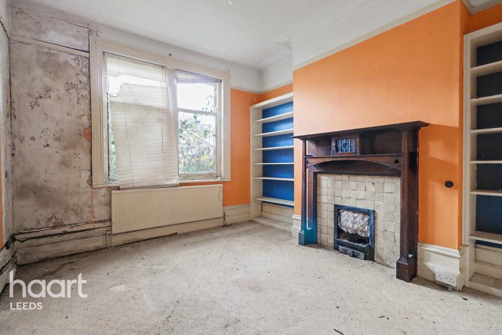 House in Leeds, West Yorkshire - More