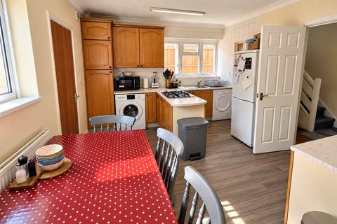 4 bedroom semi-detached house for sale, Mayfield Road, Southampton, Hampshire, SO17