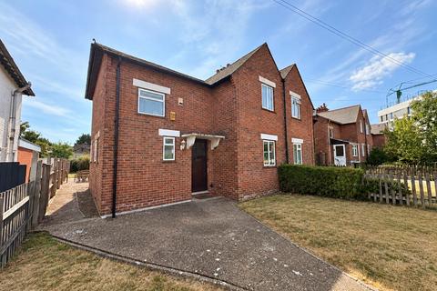 4 bedroom semi-detached house for sale, Mayfield Road, Southampton, Hampshire, SO17