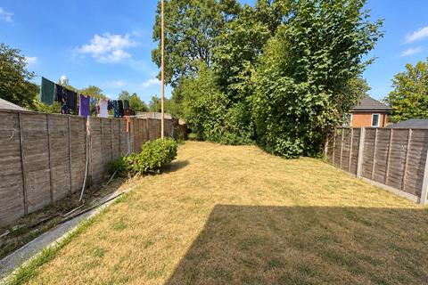 4 bedroom semi-detached house for sale, Harefield Road, Southampton, Hampshire, SO17