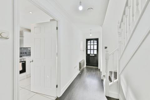 4 bedroom detached house for sale, Auber Close, Hoddesdon