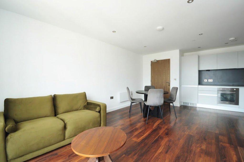 Apartment in Manchester - View 5