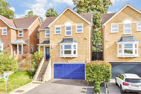 4 bedroom detached house for sale, Fay Close, Rochester ME1
