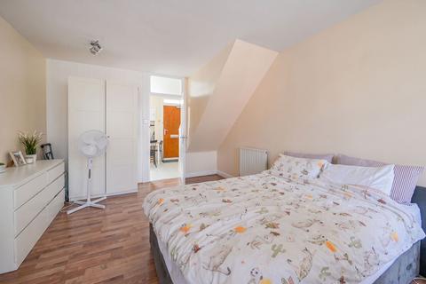 undefined, Lysander House, Temple Street, Bethnal Green, London, E2