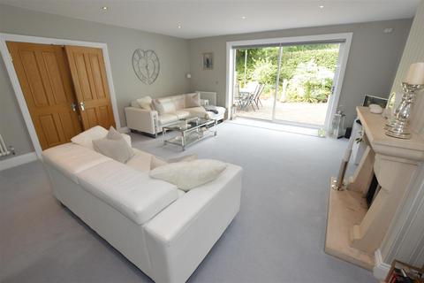 2 bedroom link detached house for sale, Hallgarth Court, Newsham, Nr Richmond