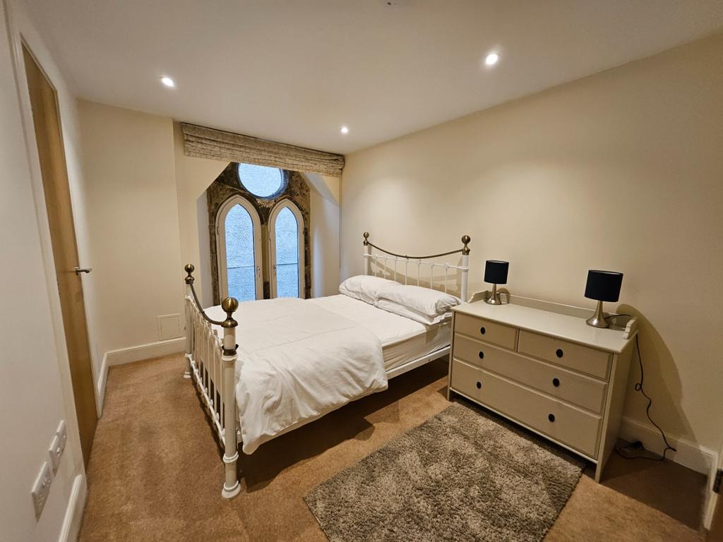 Apartment in Edinburgh - More