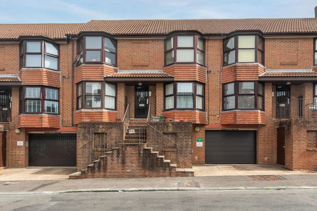 Apartment in Brighton