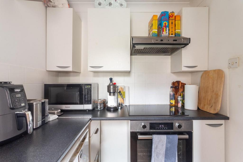Apartment in Brighton - More