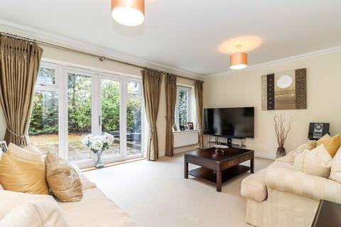 6 bedroom detached house for sale, Lord Reith Place, Beaconsfield, HP9
