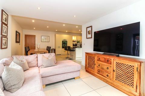 6 bedroom detached house for sale, Lord Reith Place, Beaconsfield, HP9