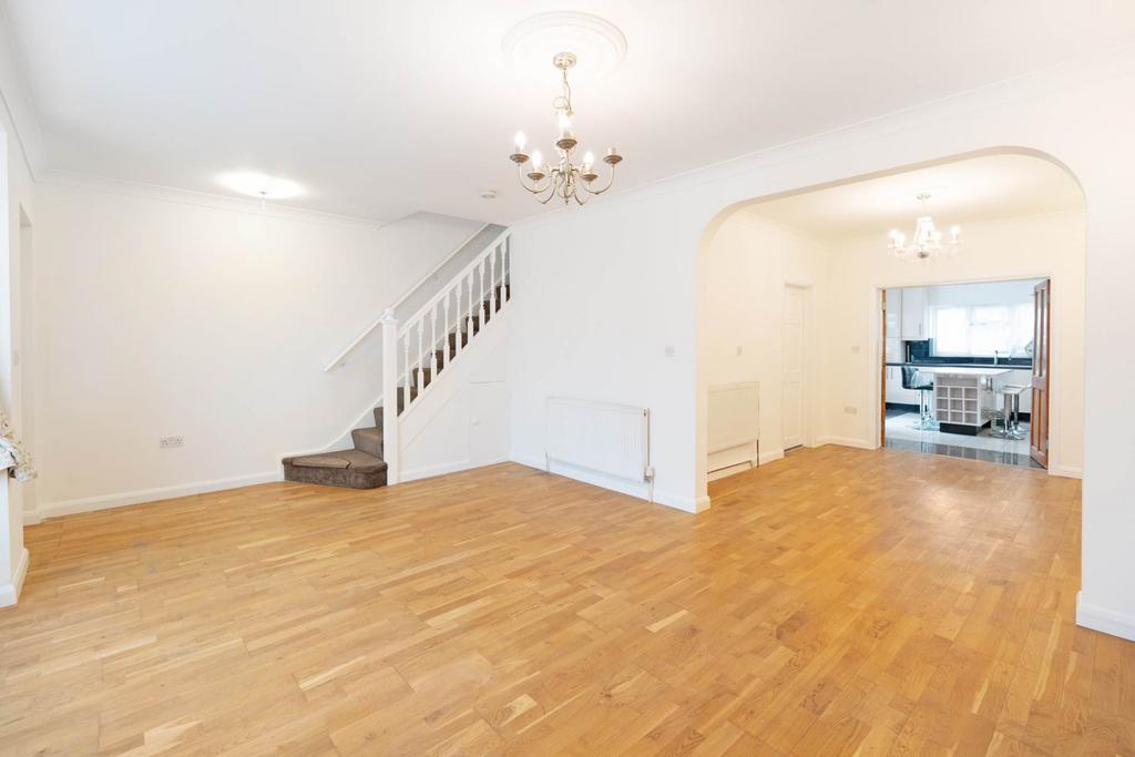 House in New Malden - View 2