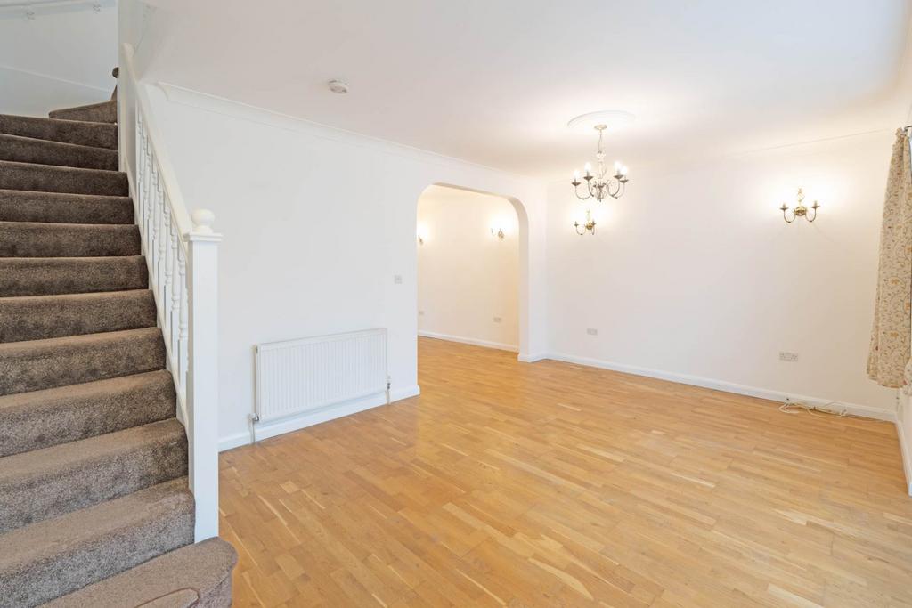 House in New Malden - View 3