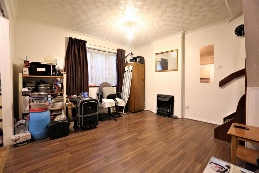 House in Romford - View 2