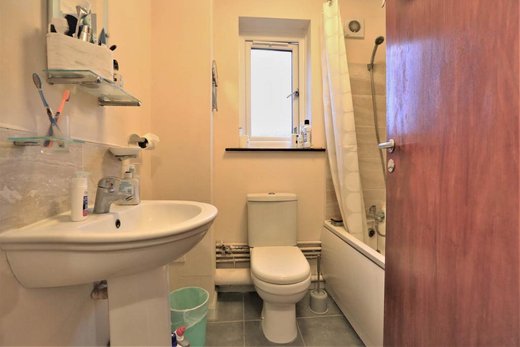 House in Romford - View 5