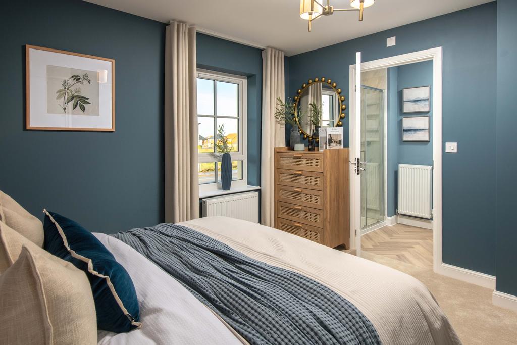 House in Wakefield, West Yorkshire - More