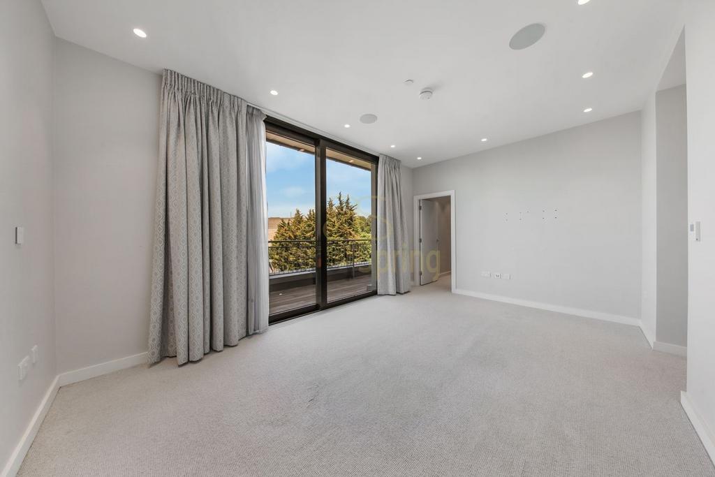Apartment in London - More